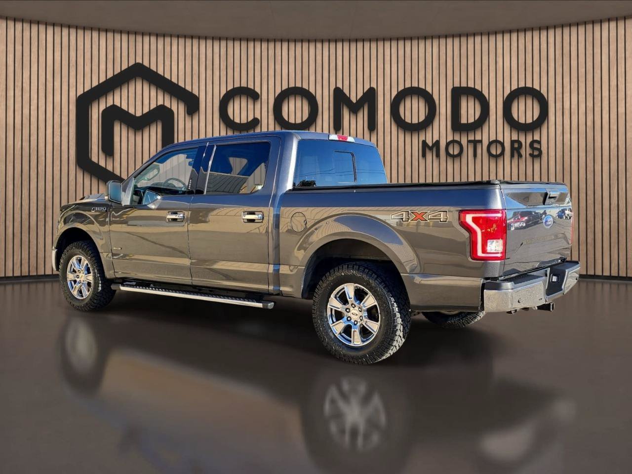 Used 2016 Ford F150 XLT w/ Equipment Group 302A Luxury AWD/4WD image 5