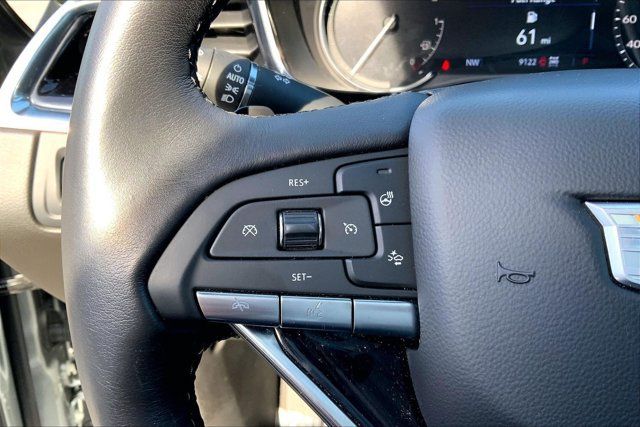 Used 2025 Cadillac XT6 Premium Luxury AWD/4WD image 18