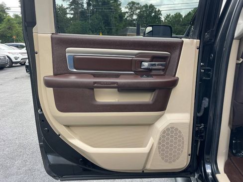 Used 2018 RAM 1500 SLT AWD/4WD image 22