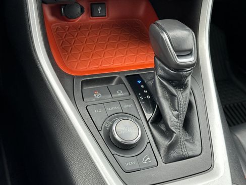 Used 2021 Toyota RAV4 Adventure image 20