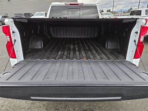 Used 2025 Chevrolet Silverado 1500 LT Trail Boss w/ Convenience Package II image 11