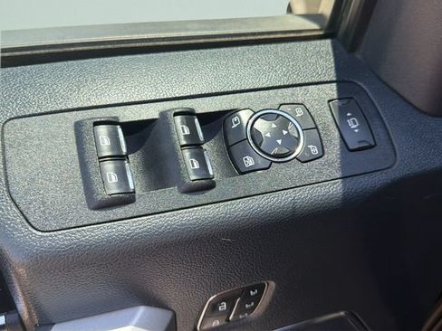 Used 2022 Ford F350 Lariat w/ Lariat Value Package AWD/4WD image 21