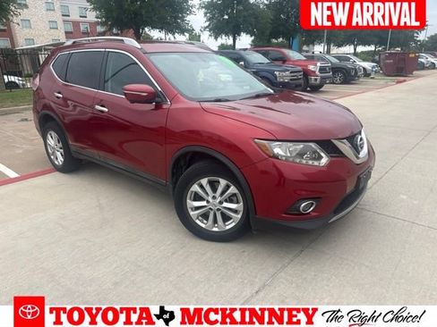 Used 2015 Nissan Rogue SV w/ SV Premium Package AWD/4WD image 1