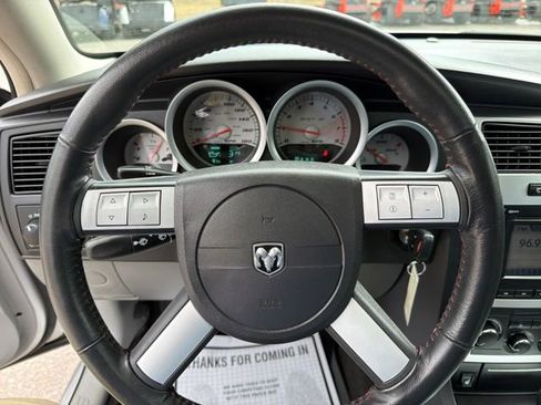Used 2006 Dodge Magnum SRT8 w/ SRT Option Group III image 16