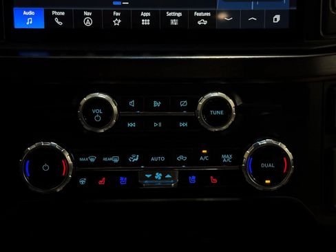Used 2023 Ford F350 Lariat AWD/4WD image 12