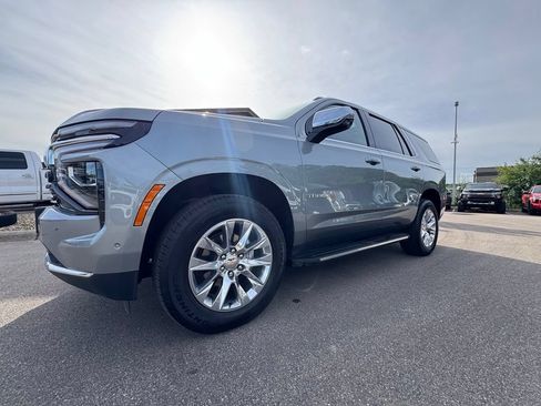 Used 2026 Chevrolet Tahoe Premier AWD/4WD image 14