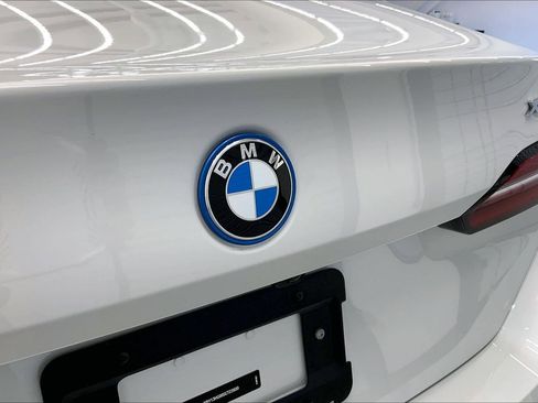 Used 2025 BMW i5 xDrive40 w/ Premium Package AWD/4WD image 30