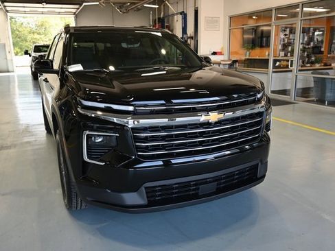 New 2026 Chevrolet Traverse LT w/ Driver Confidence Package image 3