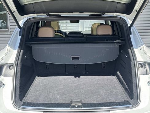 Used 2024 Porsche Cayenne image 13