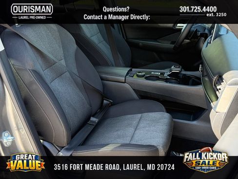 Used 2025 Nissan Rogue SV AWD/4WD image 12