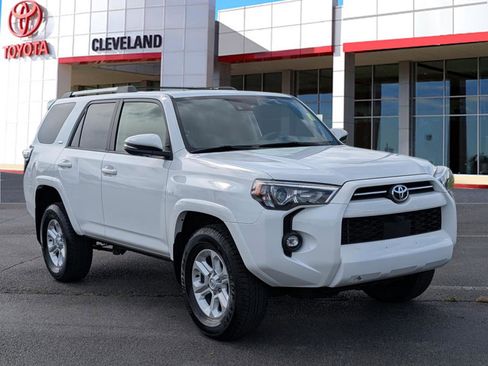 Used 2024 Toyota 4Runner SR5 Premium w/ Moonroof Package AWD/4WD image 2