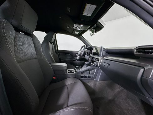 Used 2025 Toyota 4Runner SR5 image 31