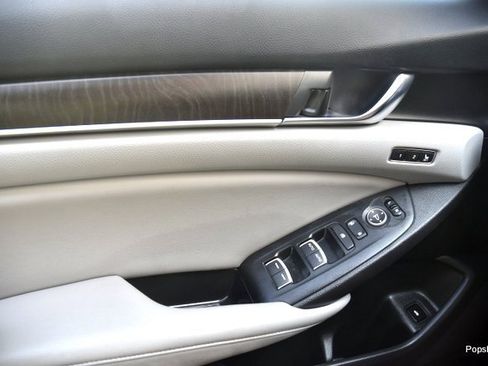 Used 2018 Honda Accord EX-L image 7