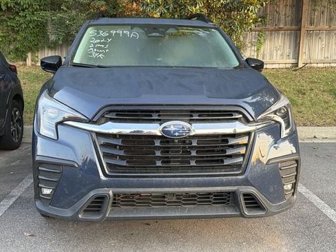 Used 2024 Subaru Ascent Limited w/ Technology Package AWD/4WD image 2
