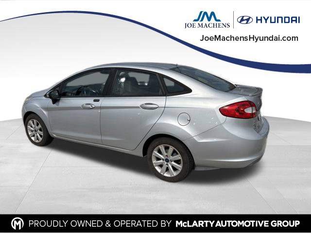 Used 2013 Ford Fiesta SE FWD image 7