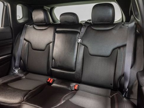 Certified 2025 Jeep Compass Trailhawk AWD/4WD image 27