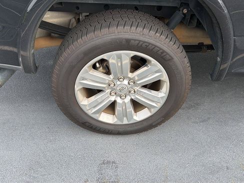 Used 2019 Ford F150 King Ranch w/ Equipment Group 601A Luxury AWD/4WD image 7