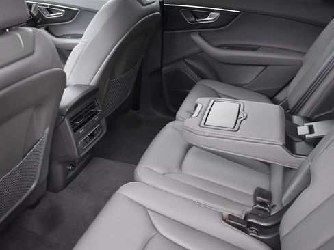 New 2026 Audi Q7 2.0T Premium AWD/4WD image 17