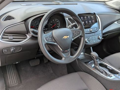 Used 2023 Chevrolet Malibu LT image 11