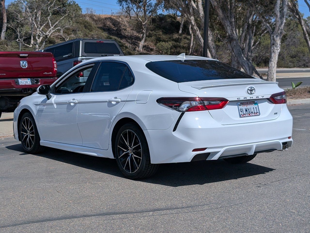 Used 2024 Toyota Camry SE FWD image 12
