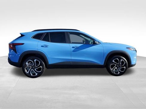 Certified 2024 Chevrolet Trax RS w/ Driver Confidence Package FWD image 6