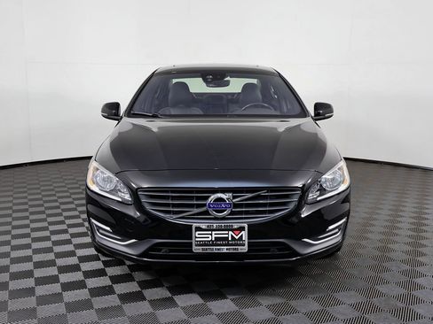 Used 2016 Volvo S60 T5 Premier image 4