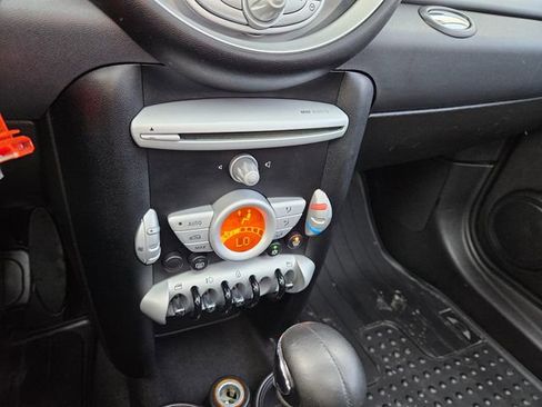 Used 2009 MINI Cooper Clubman Hardtop image 19