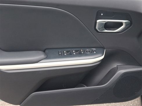 New 2025 Kia K4 GT-Line w/ GT-Line Sunroof Package image 8