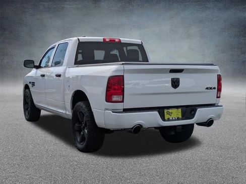 Certified 2019 RAM 1500 Express w/ Express Value Package AWD/4WD image 5
