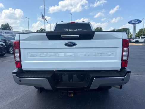 Used 2022 Ford F350 XLT w/ XLT Premium Package AWD/4WD image 8