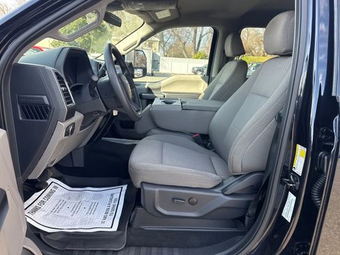 Certified 2022 Ford F350 XLT w/ XLT Value Package image 9