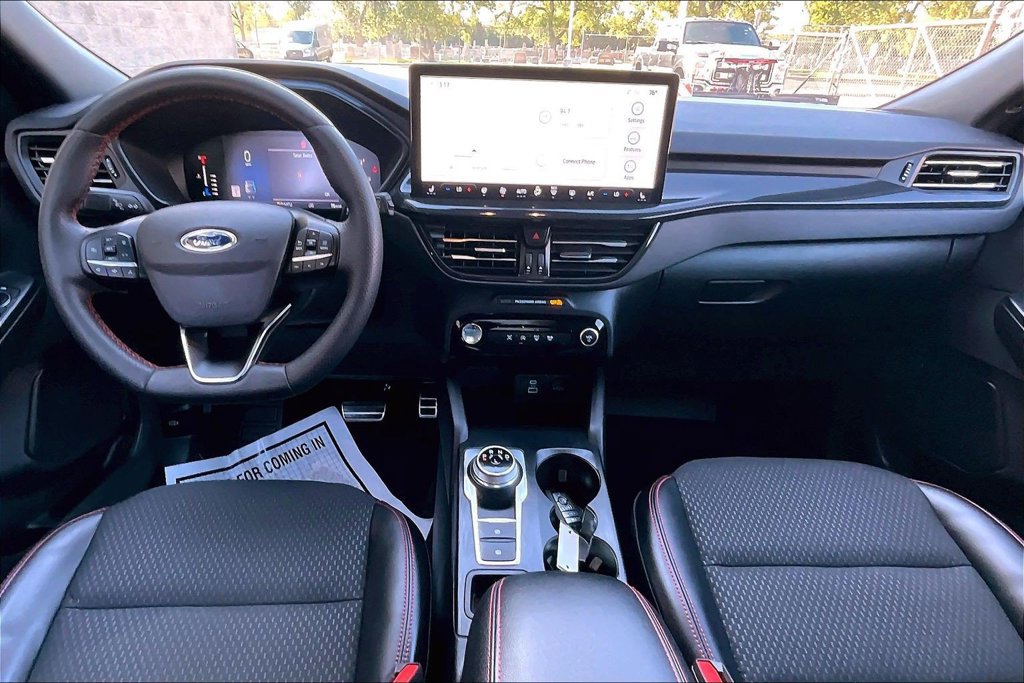 Used 2023 Ford Escape ST-Line w/ Tech Pack #1 AWD/4WD image 14