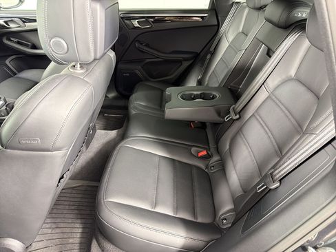 Certified 2026 Porsche Macan AWD/4WD image 15