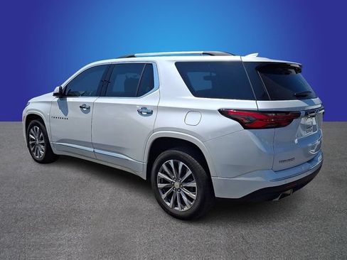 Used 2023 Chevrolet Traverse Premier FWD image 5
