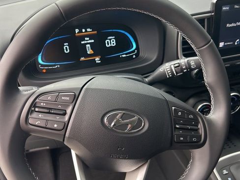 New 2026 Hyundai Venue SEL image 8