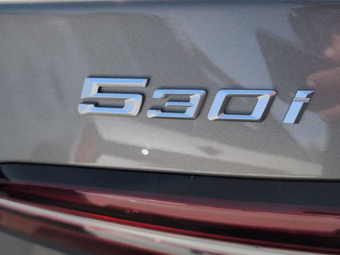 Used 2026 BMW 530i xDrive AWD/4WD image 13