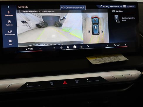 Used 2026 BMW X3 xDrive30 w/ Premium Package image 21