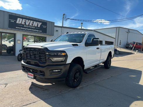 Used 2025 RAM 2500 Tradesman AWD/4WD image 2