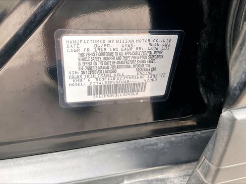 Used 2020 Nissan Kicks S FWD image 34