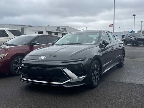 Used 2025 Hyundai Sonata SEL image 8