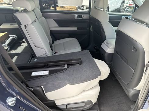 New 2027 Hyundai Santa Fe SEL FWD image 17