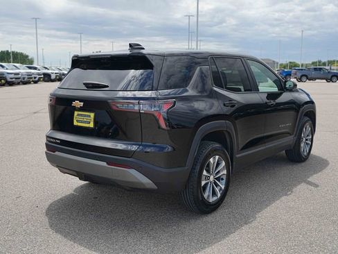 Used 2025 Chevrolet Equinox LT w/ Safety and Technology Package AWD/4WD image 6