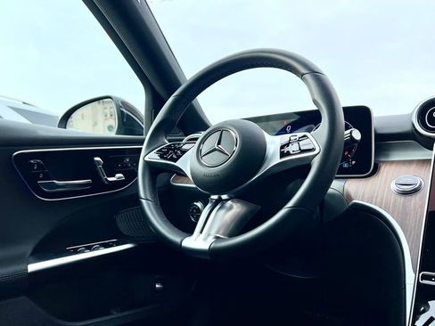 Certified 2025 Mercedes-Benz C 300 4MATIC Sedan image 14