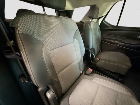 Used 2019 Chevrolet Traverse LT FWD image 27