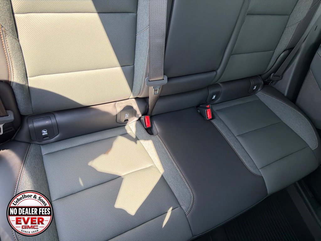 New 2027 GMC Terrain AT4 w/ Convenience Package III AWD/4WD image 6