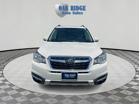 Used 2018 Subaru Forester 2.5i Limited AWD/4WD image 2