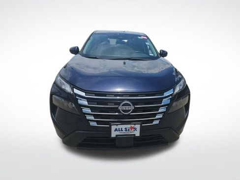 Used 2025 Nissan Rogue SV FWD image 2