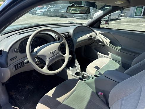 Used 1999 Ford Mustang Coupe image 7