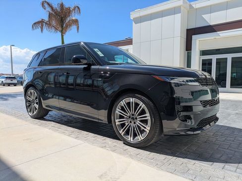 New 2026 Land Rover Range Rover Sport Dynamic SE AWD/4WD image 3