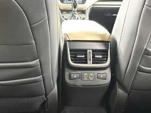 Certified 2023 Subaru Outback Limited image 40